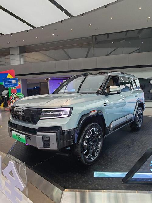 东莞214比亚迪方程豹硬派越野的爆款，英菲尼迪35周年与你共成长